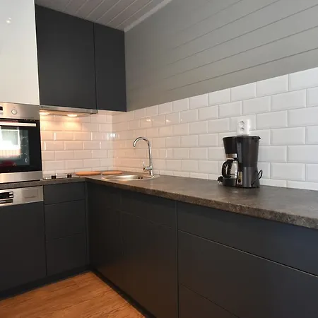 度假居 Lankanholmen *