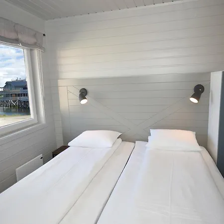 Lankanholmen 度假居 *