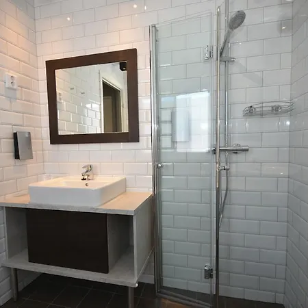 Lankanholmen Tatil Evi